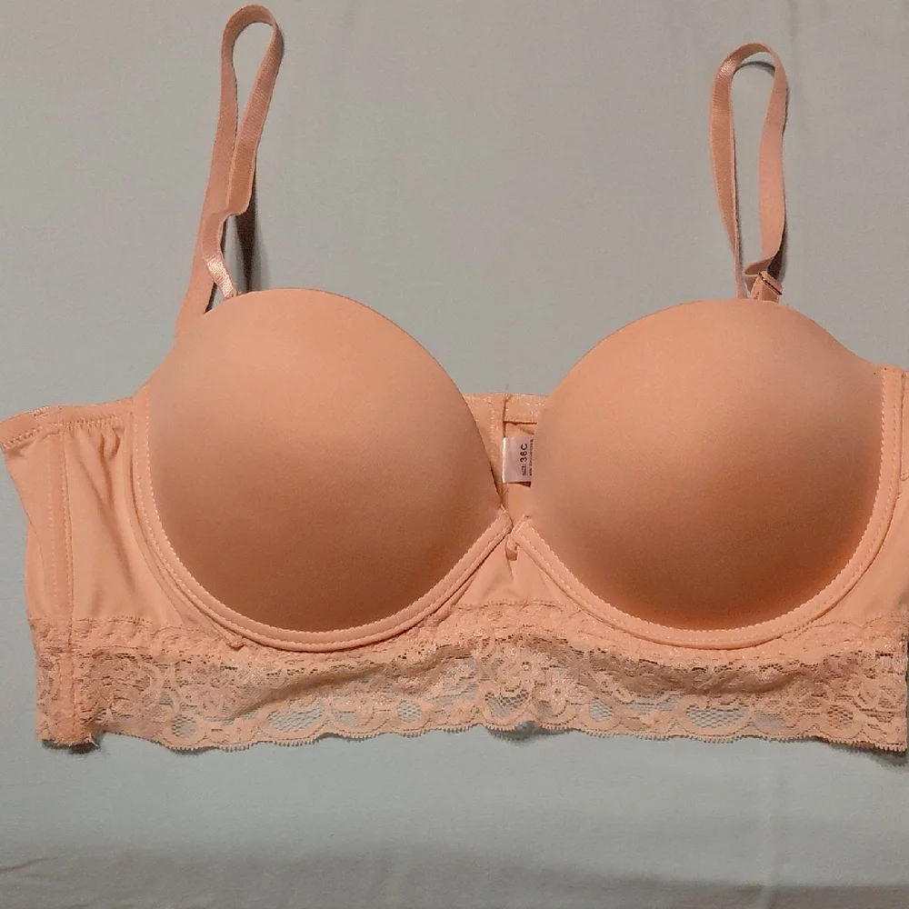 Chic Lace Trim Blush Bra and Strapless Top.